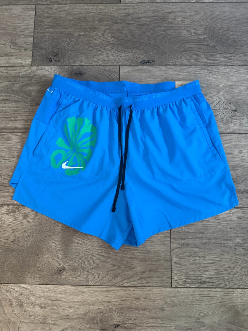 NWT NIKE Stride Run Energy Men’s Dri-FIT 5” Size Large - Picture 2 of 11